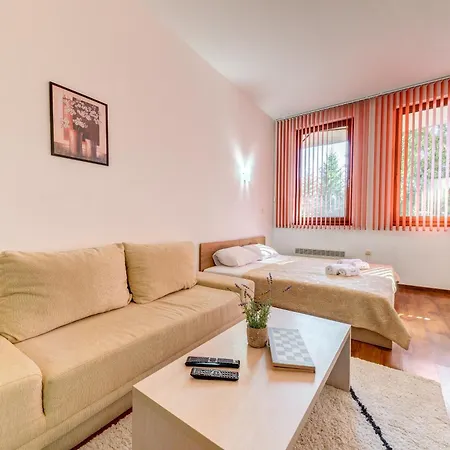 Apartament Relaxing Mountain Getaway In Cozy By Flat Mаnager Pamporowo