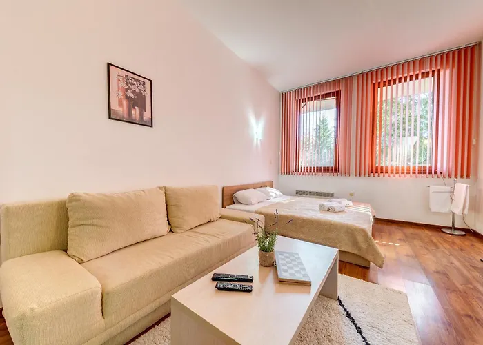 Daire Relaxing Mountain Getaway In Cozy By Flat Mаnager Pamporovo