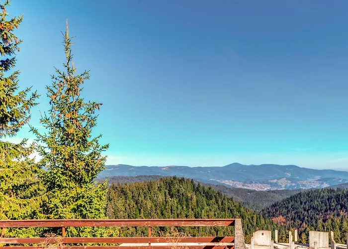 Relaxing Mountain Getaway In Cozy By Flat Mаnager شقة *